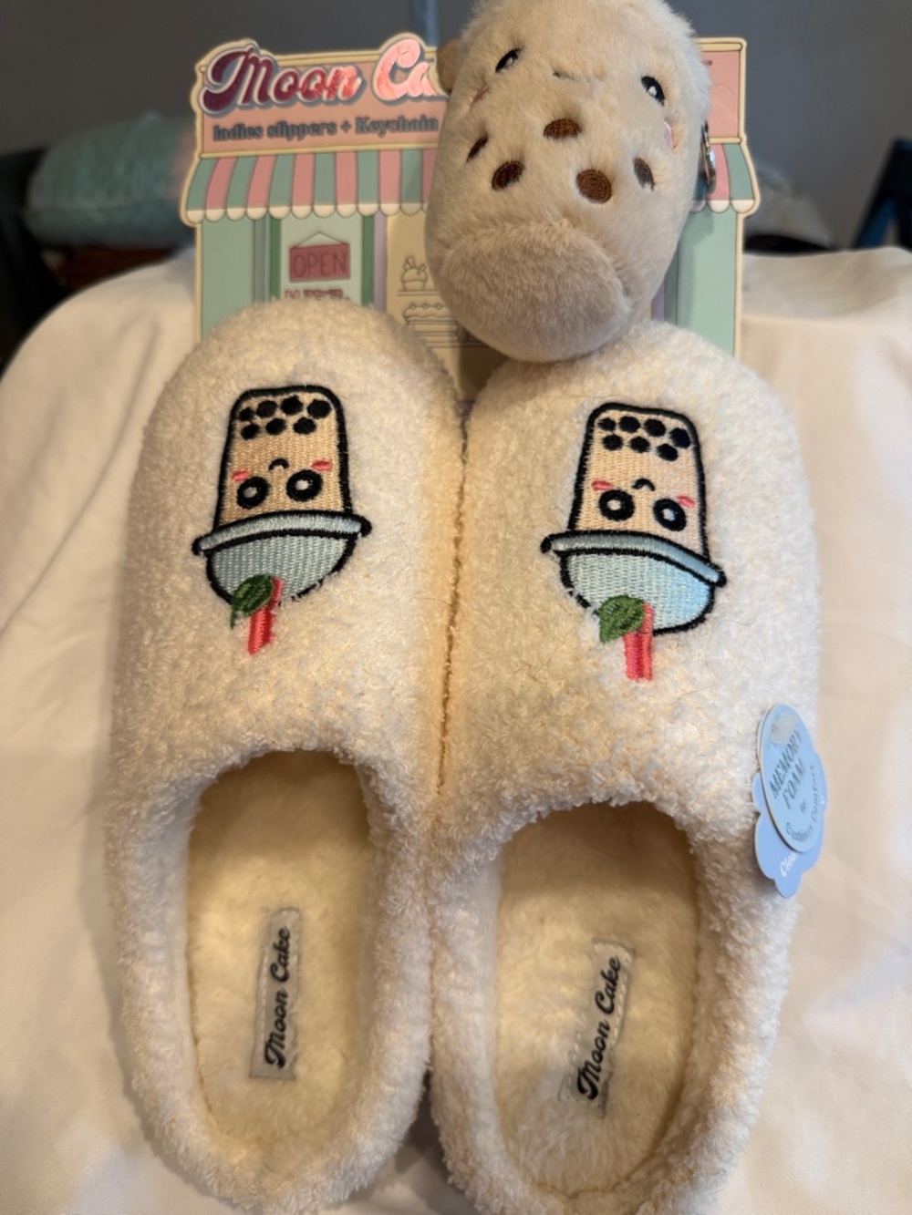 Moon Cake Cream Plush Slippers with Cute Boba Embroidery with keychain